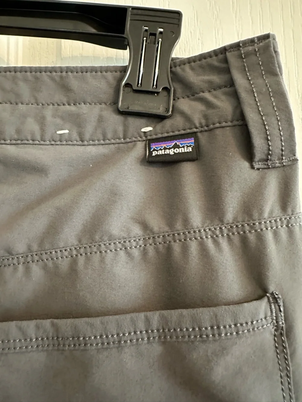 Men's Patagonia Grey Quandry Cargo Performace Pants - Picture 5 of 7